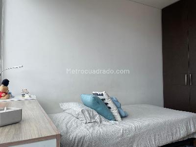 Apartamento de 3 alcobas en venta en Cedro Narvaez, Bogotá, 86 m² · foto 10 de 20