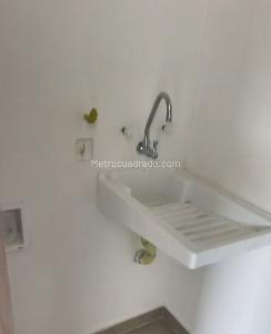 Apartamento de 2 alcobas en venta en Rodadero Reservado, Santa Marta, 54 m² · foto 11 de 20