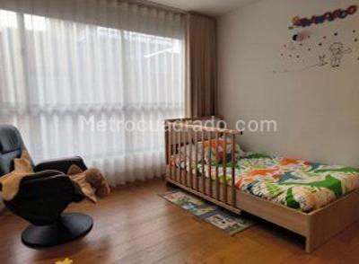 Apartamento de 5 alcobas en venta en Chico Norte Iii, Bogotá, 658 m² · foto 11 de 12