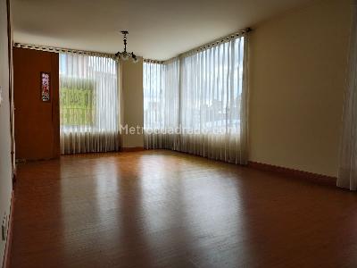 Apartamento en venta en La Castellana, Bogotá · foto 3 de 19