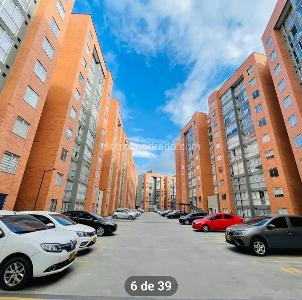 Apartamento en venta en Hayuelos, Bogotá · foto 2 de 19