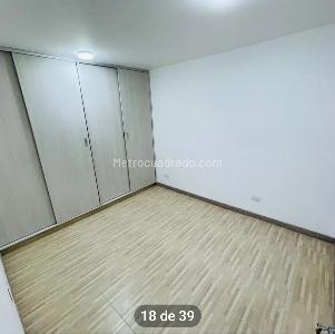Apartamento en venta en Hayuelos, Bogotá · foto 7 de 19