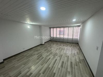 Apartamento en venta en Rincon De Santa Paula, Bogotá · foto 2 de 16
