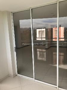 Apartamento de 3 alcobas en venta en Santorine Mediterrane, Floridablanca, 119 m² · foto 4 de 18
