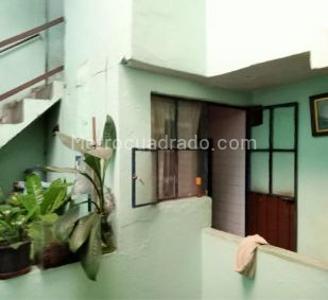 Casa de 5 alcobas en venta en El Laurel, Bogotá, 160 m² · foto 10 de 12