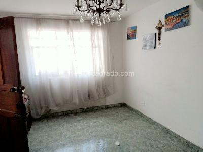 Casa de 5 alcobas en venta en El Laurel, Bogotá, 160 m² · foto 4 de 12