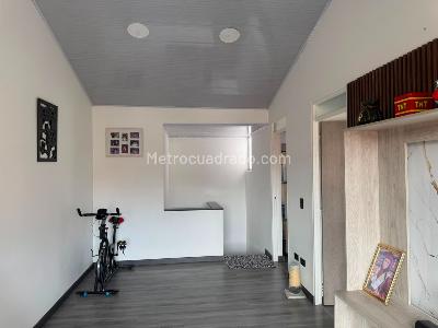 Apartamento en venta en Portales Del Norte, Bogotá · foto 11 de 18