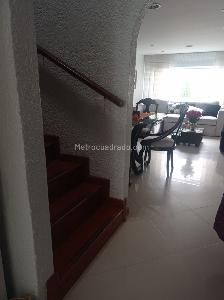 Casa en venta en Villa Del Prado, Bogotá · foto 4 de 12