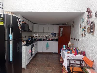 Casa en venta en Villa Del Prado, Bogotá · foto 6 de 12
