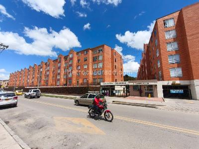 Apartamento de 3 alcobas en venta en Suba Tibabuyes, Bogotá, 62 m² · foto 2 de 10