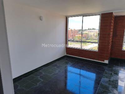 Apartamento de 3 alcobas en venta en Suba Tibabuyes, Bogotá, 62 m² · foto 8 de 10