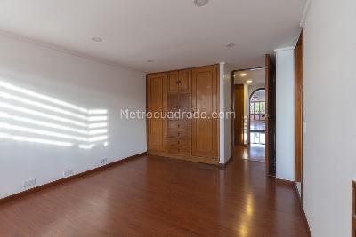 Apartamento de 3 alcobas en venta en Normandia, Bogotá, 120 m² · foto 3 de 18