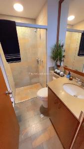 Apartamento de 2 alcobas en venta en Poblado Alto, Medellín, 118 m² · foto 8 de 9