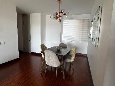 Apartamento de 3 alcobas en venta en La Calleja, Bogotá, 115 m² · foto 4 de 15