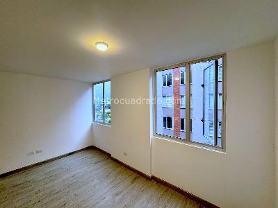 Apartamento de 1 alcoba en venta en Aeropuerto El Dorado, Bogotá, 28 m² · foto 2 de 7