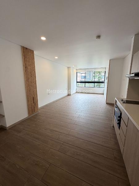 Modern 2BR Apartment in El Escobero - 4