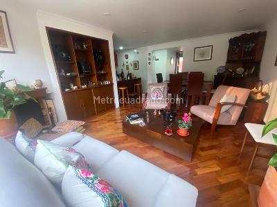 Apartamento de 2 alcobas en venta en Sebastian De Belalcazar, Bogotá, 83 m² · foto 2 de 20