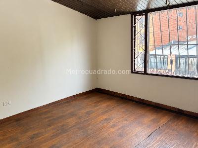 Casa de 4 alcobas en venta en Modelia, Bogotá, 264 m² · foto 13 de 18