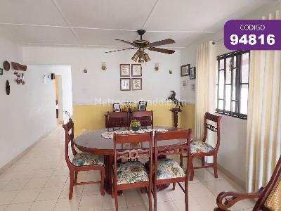 Casa de 4 alcobas en venta en Ciudad Jardin, Barranquilla, 261 m² · foto 1 de 10