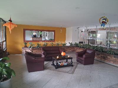 Apartamento de 3 alcobas en venta en Santa Teresa Calle 168, Bogotá, 60 m² · foto 3 de 13