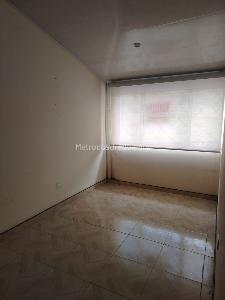 Casa de 5 alcobas en venta en La Aurora, Bogotá, 90 m² · foto 11 de 13