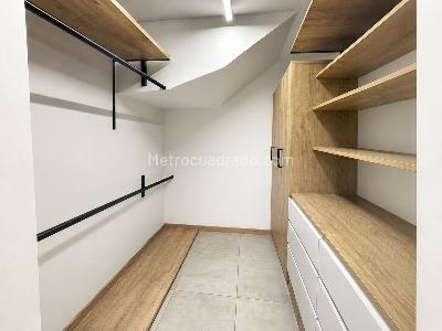 Apartamento de 3 alcobas en venta en Loma De Los Mesa, Envigado, 212 m² · foto 13 de 20
