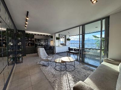 Apartamento de 3 alcobas en venta en Loma De Los Mesa, Envigado, 212 m² · foto 3 de 20