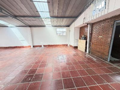 Casa de 4 alcobas en arriendo en Carvajal, Bogotá, 300 m² · foto 2 de 16