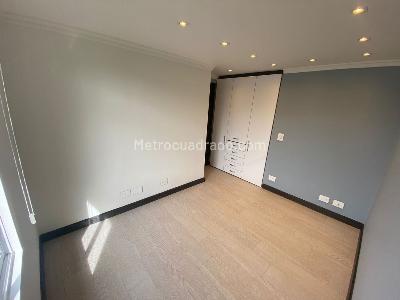 Apartamento de 3 alcobas en venta en Metropolis Occidental, Bogotá, 83 m² · foto 9 de 16