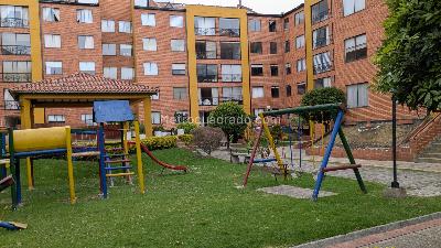 Apartamento de 3 alcobas en venta en Portales Del Norte, Bogotá, 73 m² · foto 1 de 17