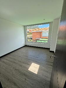 Casa de 3 alcobas en arriendo en Alcaparros Bosque Residencial, Cajicá, 146 m² · foto 3 de 20