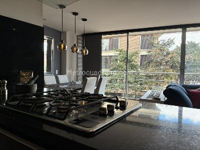 Apartamento de 3 alcobas en venta en Contador Cedritos, Bogotá, 109 m² · foto 4 de 18