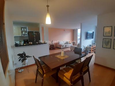 Apartamento de 3 alcobas en venta en Modelia Occidental, Bogotá, 94 m² · foto 3 de 20