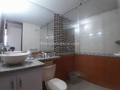 Apartamento de 3 alcobas en venta en Modelia Occidental, Bogotá, 94 m² · foto 5 de 20