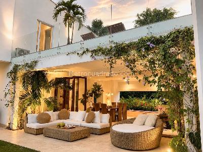 Casa de 4 alcobas en venta en Parcelaciones Pance, Cali, 1000 m² · foto 1 de 8