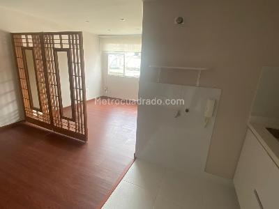 Apartaestudio en arriendo en La Macarena, Bogotá, 28 m² · foto 11 de 12
