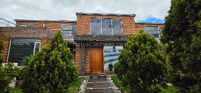 House for rent in GUAYMARAL Zona Urbana, Bogotá