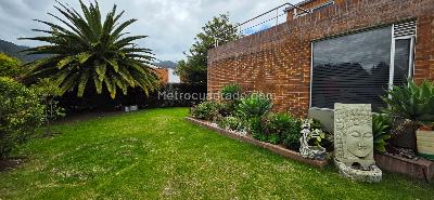 Casa de 5 alcobas en arriendo en Guaymaral, Bogotá, 1800 m² · foto 3 de 20