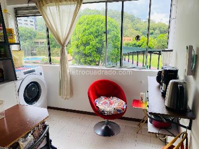 Apartamento de 4 alcobas en venta en Carlos E Restrepo, Medellín, 83 m² · foto 7 de 19