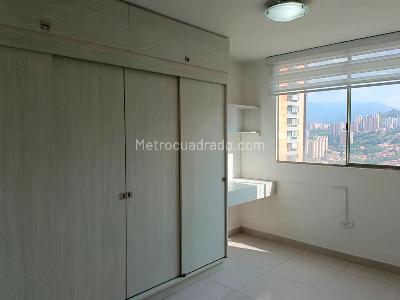 Apartamento de 2 alcobas en venta en Belen Loma De Los Bernal, Medellín, 98 m² · foto 8 de 14