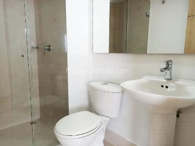 Apartamento de 2 alcobas en venta en Loma De Los Bernal, Medellín, 84 m² · foto 16 de 18