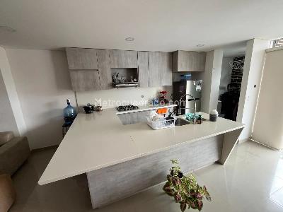 Apartamento de 3 alcobas en venta en Simon Bolivar, Medellín, 115 m² · foto 2 de 17