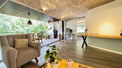 Apartamento de 2 alcobas en venta en El Poblado El Tesoro, Medellín, 100 m² · foto 2 de 16