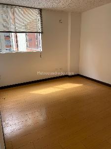 Apartaestudio en venta en Suba El Pino, Bogotá, 34 m² · foto 3 de 16