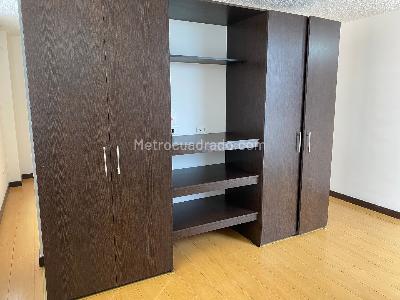 Apartaestudio en venta en Suba El Pino, Bogotá, 34 m² · foto 8 de 16