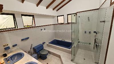 Casa de 5 alcobas en arriendo en La Voragine, Cali, 362 m² · foto 6 de 20