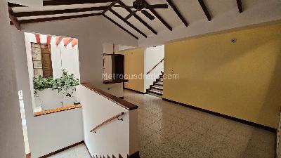 Casa de 5 alcobas en arriendo en La Voragine, Cali, 362 m² · foto 18 de 20