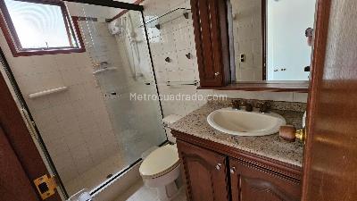 Casa de 5 alcobas en arriendo en La Voragine, Cali, 362 m² · foto 8 de 20