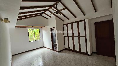Casa de 5 alcobas en arriendo en La Voragine, Cali, 362 m² · foto 9 de 20