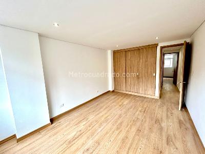 Apartamento de 2 alcobas en venta en Chico Reservado, Bogotá, 95 m² · foto 14 de 20